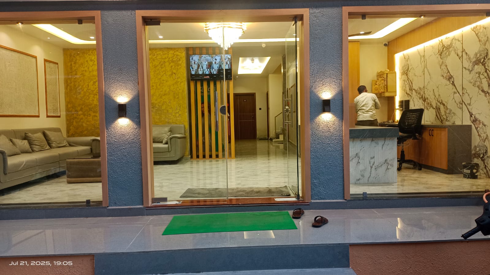 Entrance Gate Hotel Krishnay Somnath